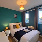 Cozy London Townhouse With 4 Bedrooms